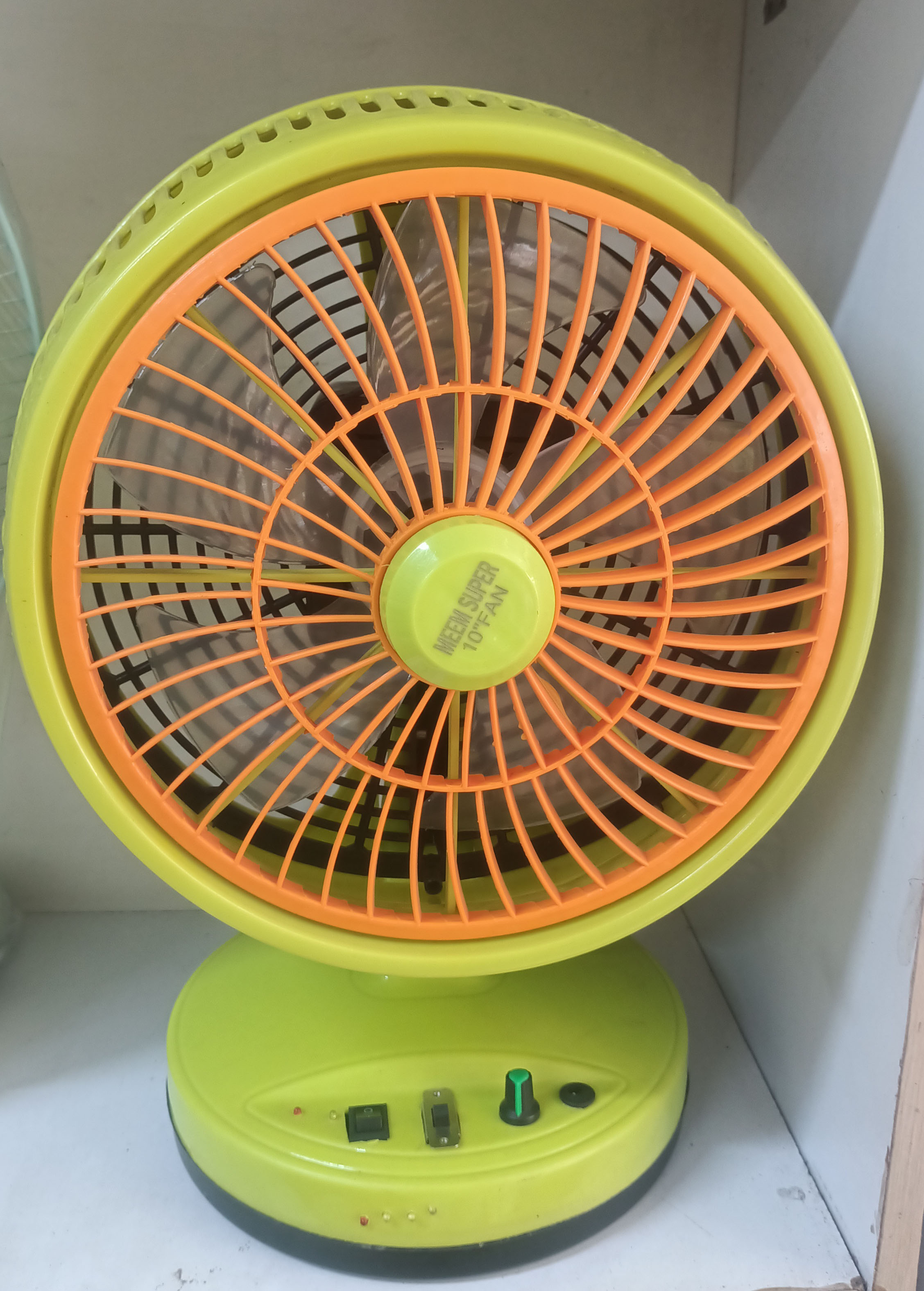 Mim Super Defender Model 10 inci Charger and Solar  Fan Green