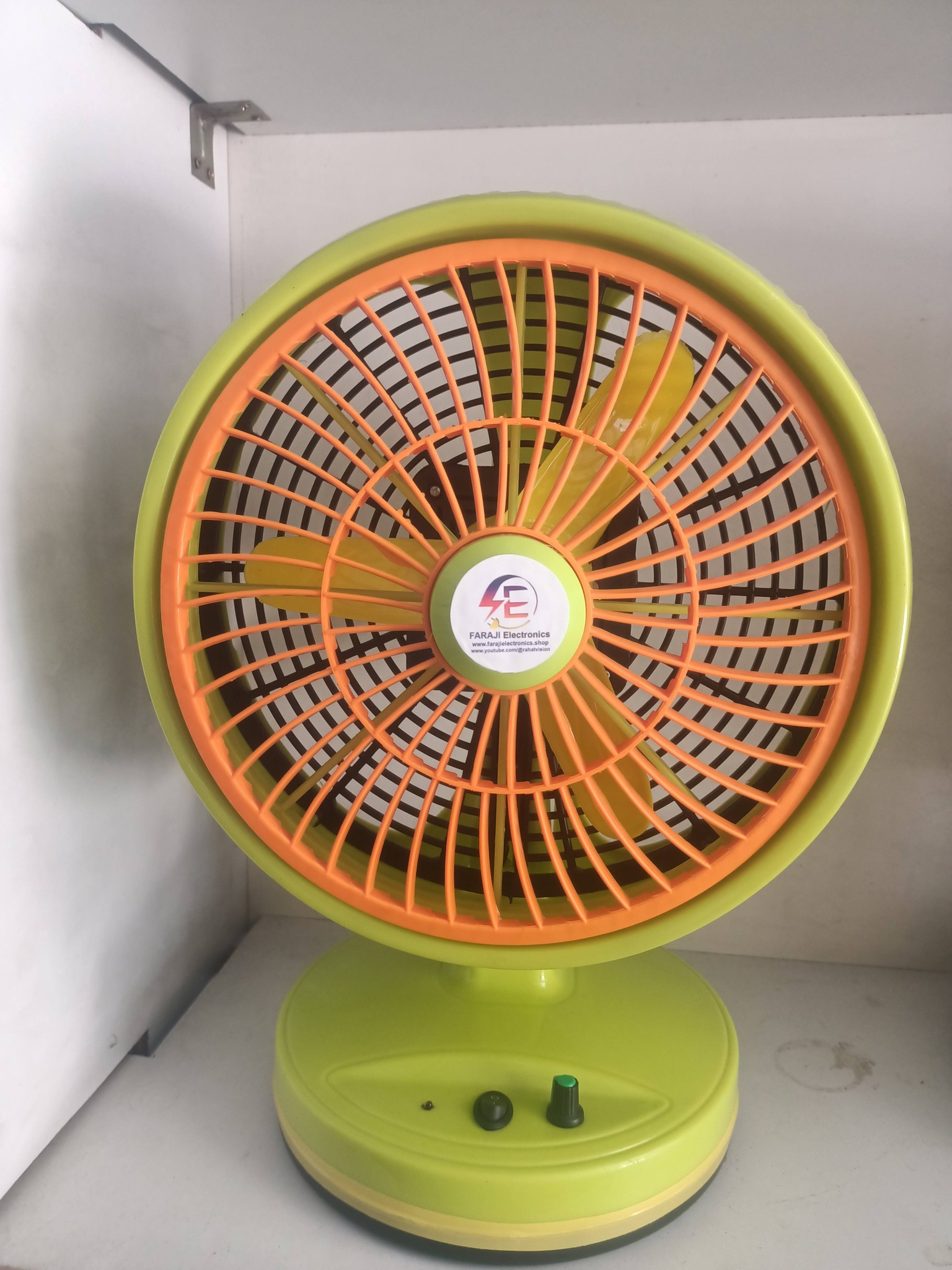 Mim Super Defender Model 10 inci Charger and Solar  Fan Green
